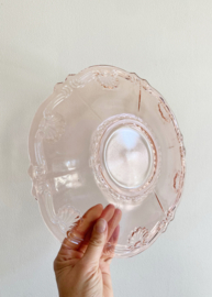 Glazen vintage bord, rosé. Art Deco sierbord van roze glas