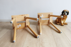 Set van 2 retro krukken. Houten Ypperlig krukjes - IKEA - Hay