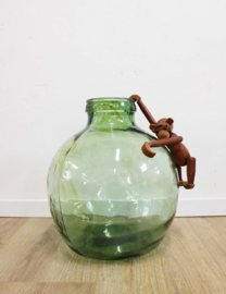 Grote groene vintage vaas. Glazen retro flesvaas