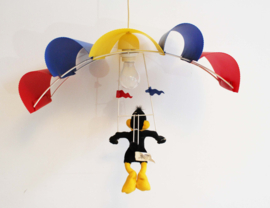 Vrolijke Looney Tunes lamp met Daffy Duck. Retro hanglamp