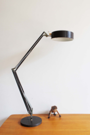Industriele retro design lamp - Hala. Vintage bureaulamp met zwenk arm.