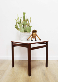 Houten vintage bijzettafeltje. Mid Century planten tafel