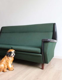 Groene vintage design bank. Retro Mid Century sofa