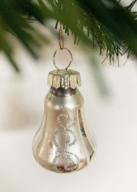 Glazen vintage kerstbal - belletje. Zilver retro kerstklokje.