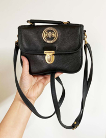 Zwarte Bulaggi Milano schoudertas, goudkleurige details. Handtas / crossbody