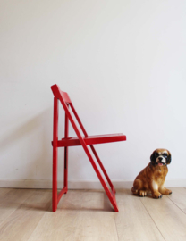 Rode vintage klapstoel. Houten retro design stoel, Trieste folding chair van Aldo Jacober?