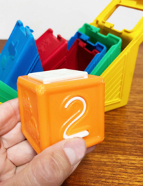 Vintage Fisher-Price stapelblokken. Retro speelgoed met cijfers en plaatjes - 2322 - compleet