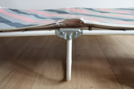Set vintage stretchers, jaren 80?  Retro veldbed / opklapbed / logeerbed