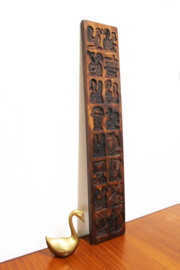 Nederlandse vintage speculaasplank. Houten retro koekjesvorm met 16 motieven