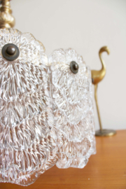Zware messing hanglamp met frosted iced glas. Vintage plafondlamp