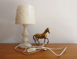 Prachtige grote albasten tafellamp. Vintage lamp in marmer look.