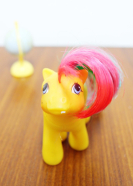 Baby Tic Tac Toe,  My First Tooth. Vintage My Little Pony - G1 - Hasbro 1984. Retro speelgoed MLP paardje