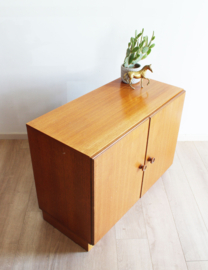 Houten vintage Omnia dressoir. Retro design kast, jaren 80