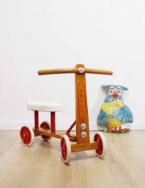 Houten vintage loopfiets van Rolli. Retro kinder fiets / speelgoed