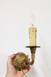 Vintage wandlampje met kaarsje. Antiek 'kaars' lampje