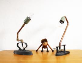 Set unieke tafellampen in Steampunk stijl. Industriele strijkijzer lampen