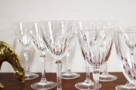 Set van 12 kristallen wijnglazen. Vintage glazen, rood en wit