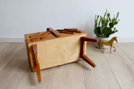 Houten vintage naaikist. Retro Sewing box / craft organizer /juwelen doos