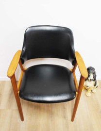 Houten vintage stoel met armleuningen. Mid Century design, Pastoe?