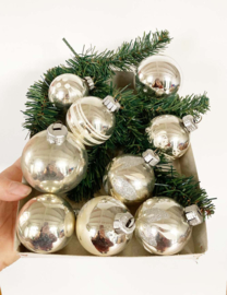 Set glazen vintage kerstballen. 9 antieke? zilveren kerstversiering.