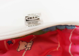 Roze vintage kinder slaapzak- Ikea. Retro sprei met poppetjes en dieren