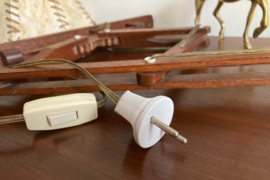 Vintage harmonica lampje voor aan de wand. Houten retro design lamp.