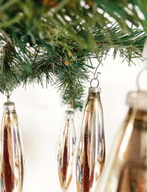 Set van 4 zilveren vintage pegels. Glazen antieke kerstversiering
