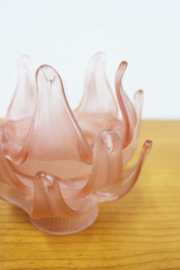 Set vintage lampenkappen van roze glas. Art Deco stijl kapjes, Murano?