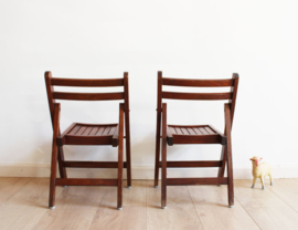Set houten vintage kinder klapstoeltjes. Retro tuinstoel / campingstoel