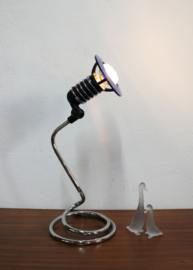 Blauwe vintage spiraallamp - Esto. Retro Memphis stijl lamp, jaren 80