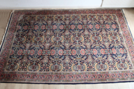 Groot handgeknoopt Oosters kleed met bloemen. Vintage boho tapijt / vloerkleed