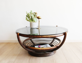 Ronde vintage Manou  salontafel. Rotan retro tafel uit de '70's.