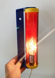 Tof vintage nachtlampje in Memphis stijl. Jaren 80 retro design lampje