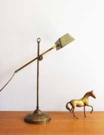 Goudkleurige vintage tafellamp, Framon - Italy. Antieke bureaulamp / bankierslamp