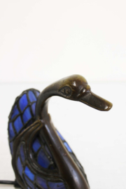 Sfeervol Tiffany stijl zwanenlampje.  Tafellamp in de vorm van een zwaan