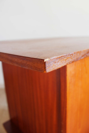 Houten vintage audiomeubel. Mid Century retro design kast / side table