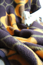 Grote retro deken van Didas. Vintage sprei van dralon, bruin - oranje
