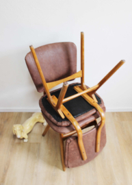Set houten vintage stoelen. 2 Mid Century retro eetkamerstoelen