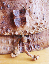 Vintage krokodillen lederen tas. Boho schoudertas met vakken, krokodil?