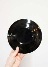 3 zwart glazen vintage bordjes- Arcoroc -France.  Set retro ontbijtbordjes