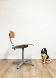 Industriële retro tekenstoel, Friso Kramer?  Vintage atelier / werkplaats stoel