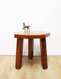 Robuust vintage krukje. Brutalist planten / bijzet tafel