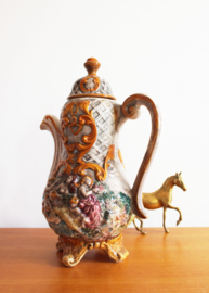 Super kitscherige karaf met deksel, Capodimonte? Grote vintage vaas