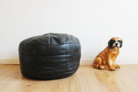 Zwarte vintage lapjes poef. Retro patchwork Ottoman/ kussen van leer