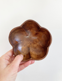Set van 2 houten vintage schalen. Retro bakjes in bloemvorm