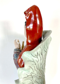 Groot Chinese porseleinen polychrome Guanyin. Vintage Kwan Yin beeld