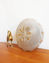 Art Deco stijl plafond / wand lamp. Vintage plafonnière van dik glas.
