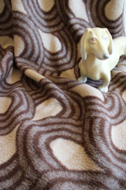 Bruin/beige vintage deken van dralon. Vegan sprei / retro plaid