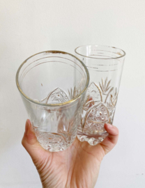Set vintage longdrink glazen. Retro glaswerk met gouden details