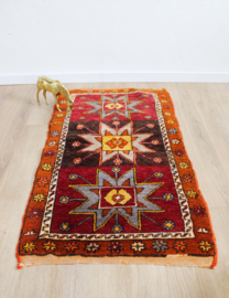 Kleurrijk handgemaakt vloerkleed, Kazak? Vintage tapijtje / deur / badmat
